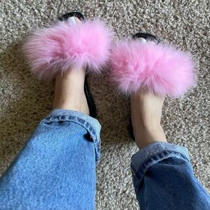 MissLola- WildDiva- Fur Sandals- Hot Pink